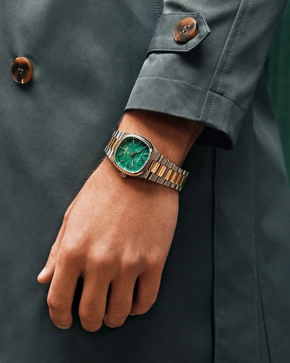 Green Dial Stainless Steel Bracelet Super Seville 98A336 | Bulova